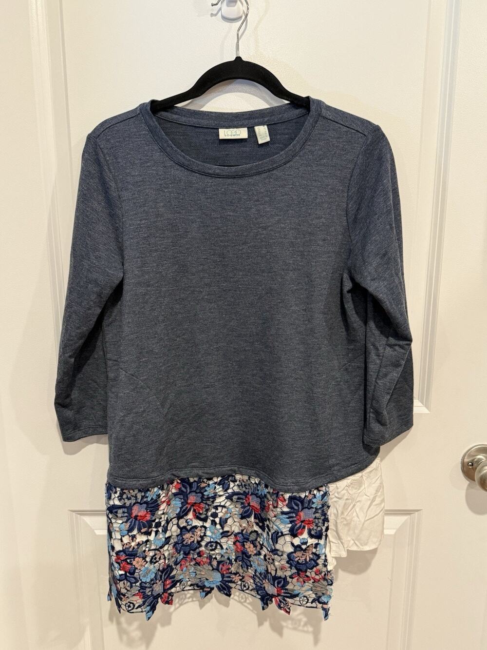 Logo Lounge Lori Goldstein Tunic Top Womens Sz Small Blue Lace Hem Pockets Cozy
